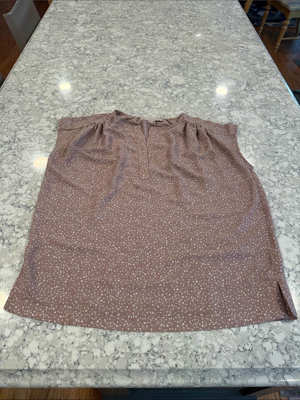 LOFT Dusty Rose pink Cap-Sleeve Blouse with white dots print top size XS